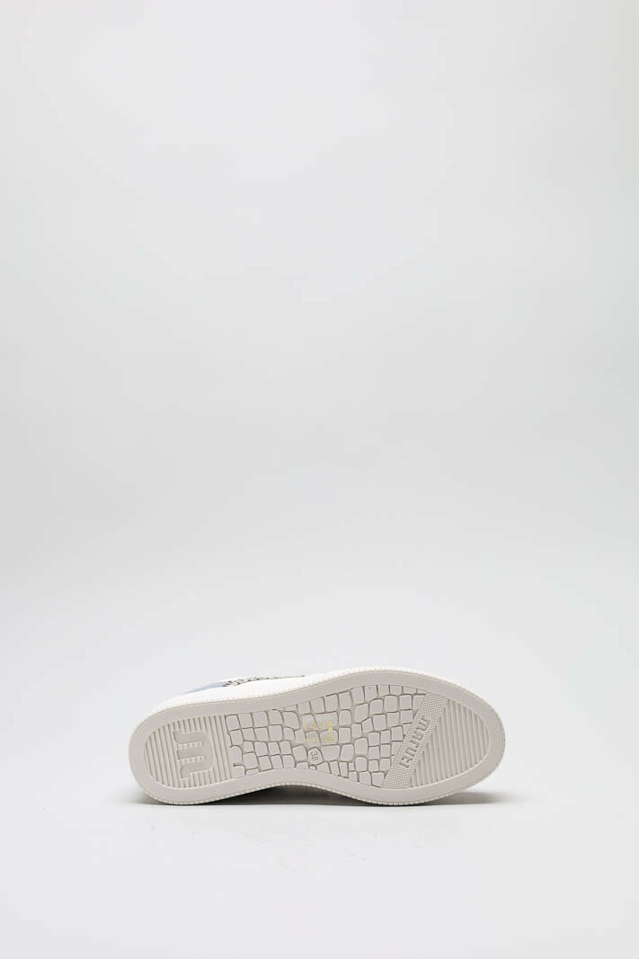 zoom in on Wit Sneaker image Wit Sneaker image