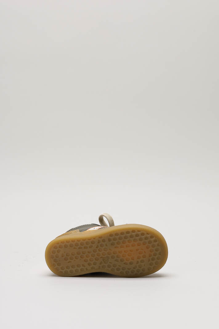 zoom in on Kaki Sneaker image Kaki Sneaker image