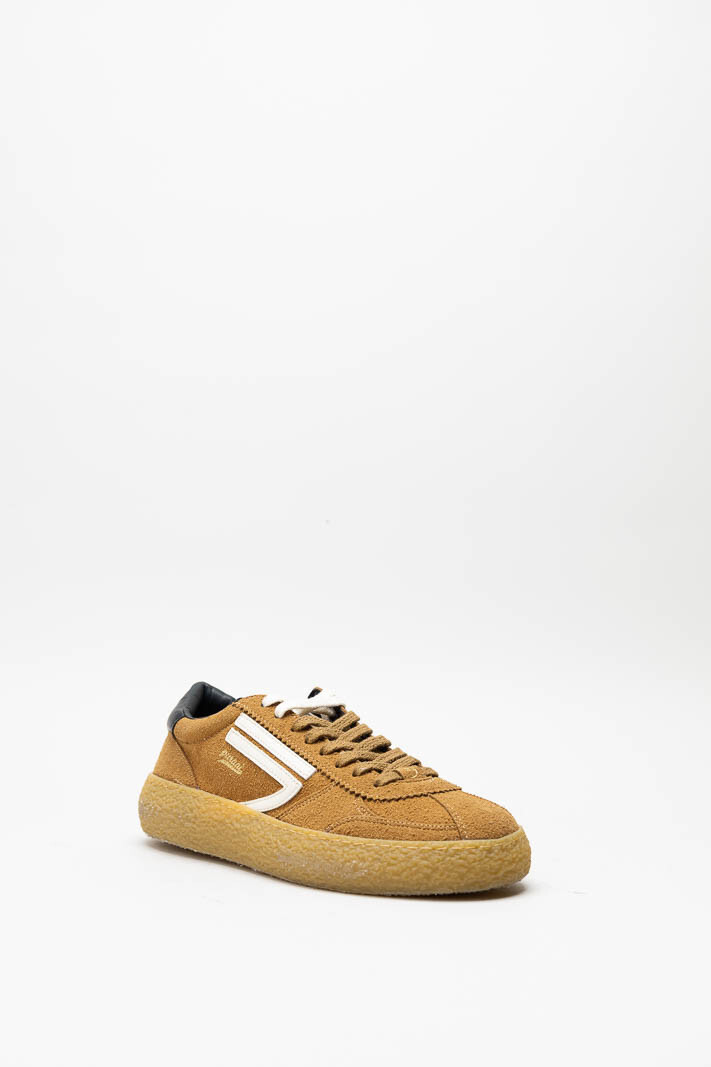 Camel Sneaker