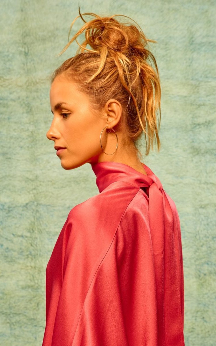 Rood Blouse image