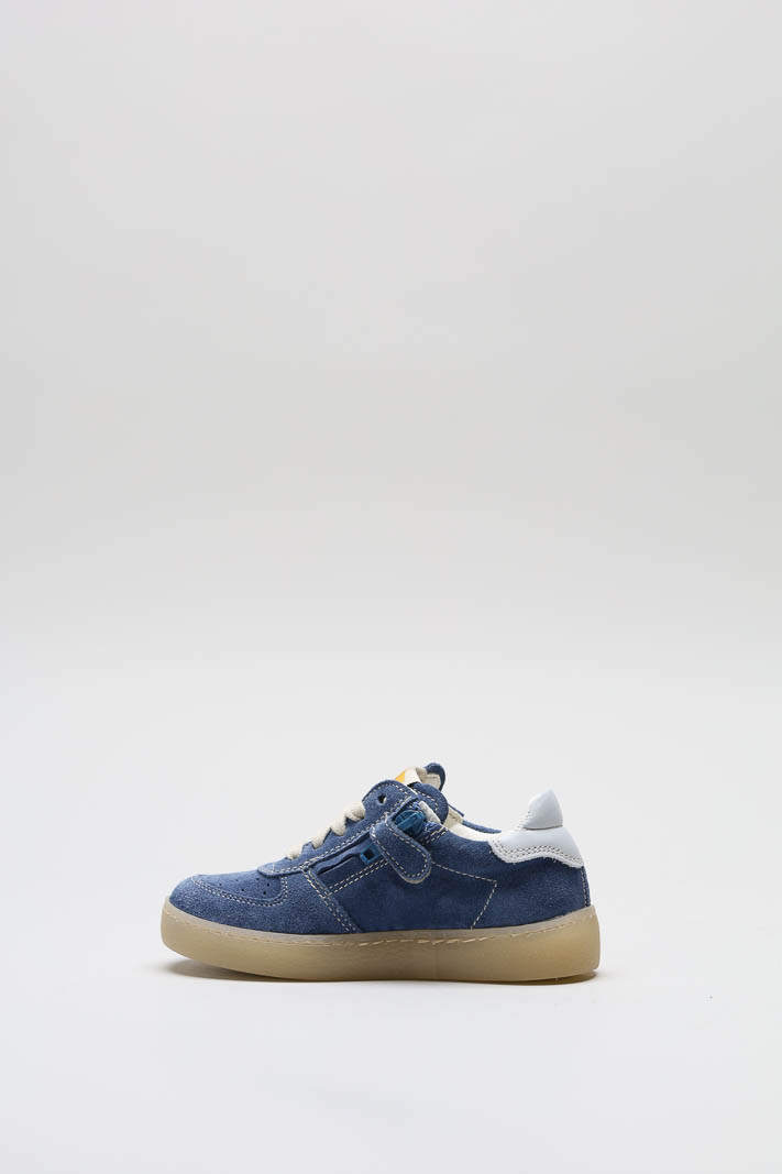 zoom in on Blauw Sneaker image Blauw Sneaker image