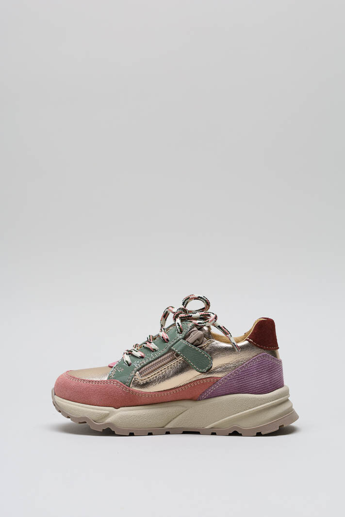 zoom in on Roze Sneaker image Roze Sneaker image