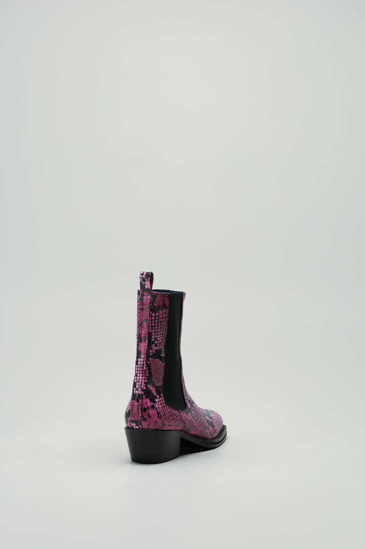 zoom in on Fuchsia Enkellaars plat image Fuchsia Enkellaars plat image