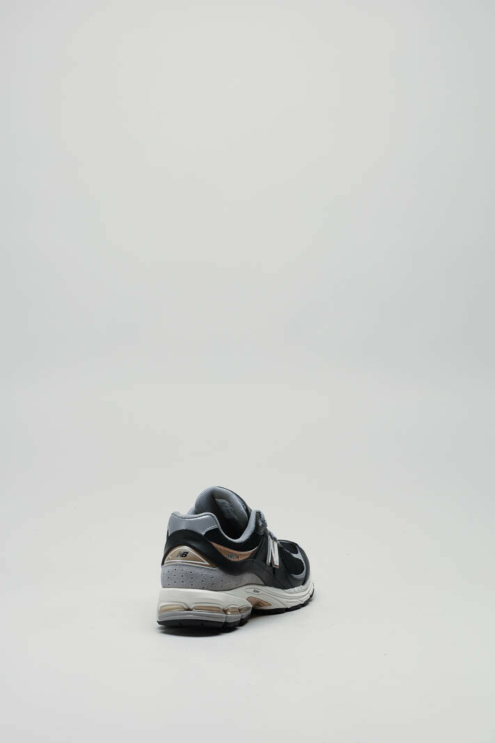 zoom in on Zwart Sneaker image Zwart Sneaker image