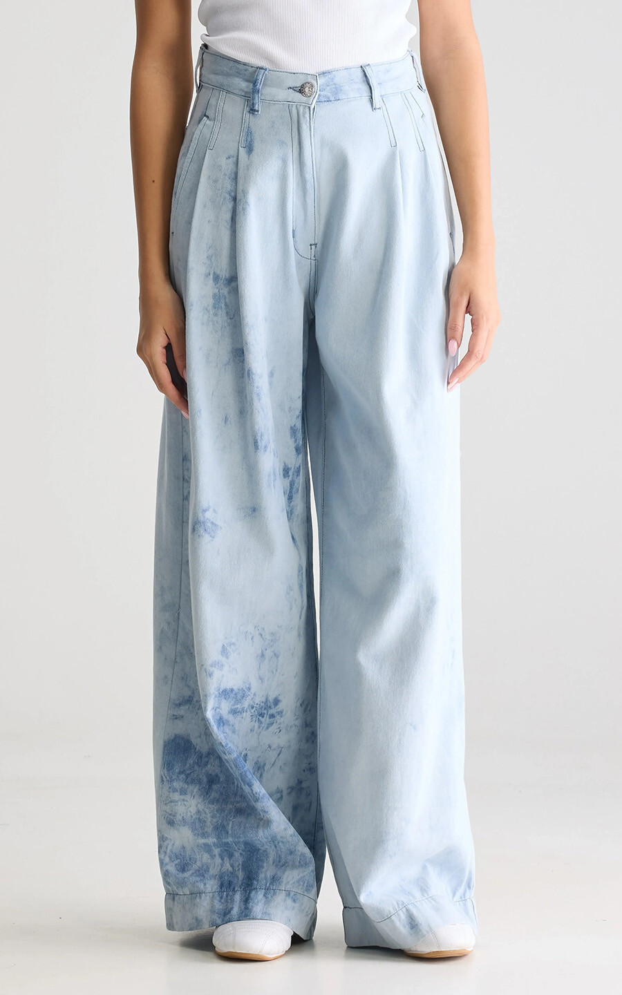 zoom in on Jeans Broek image Jeans Broek image