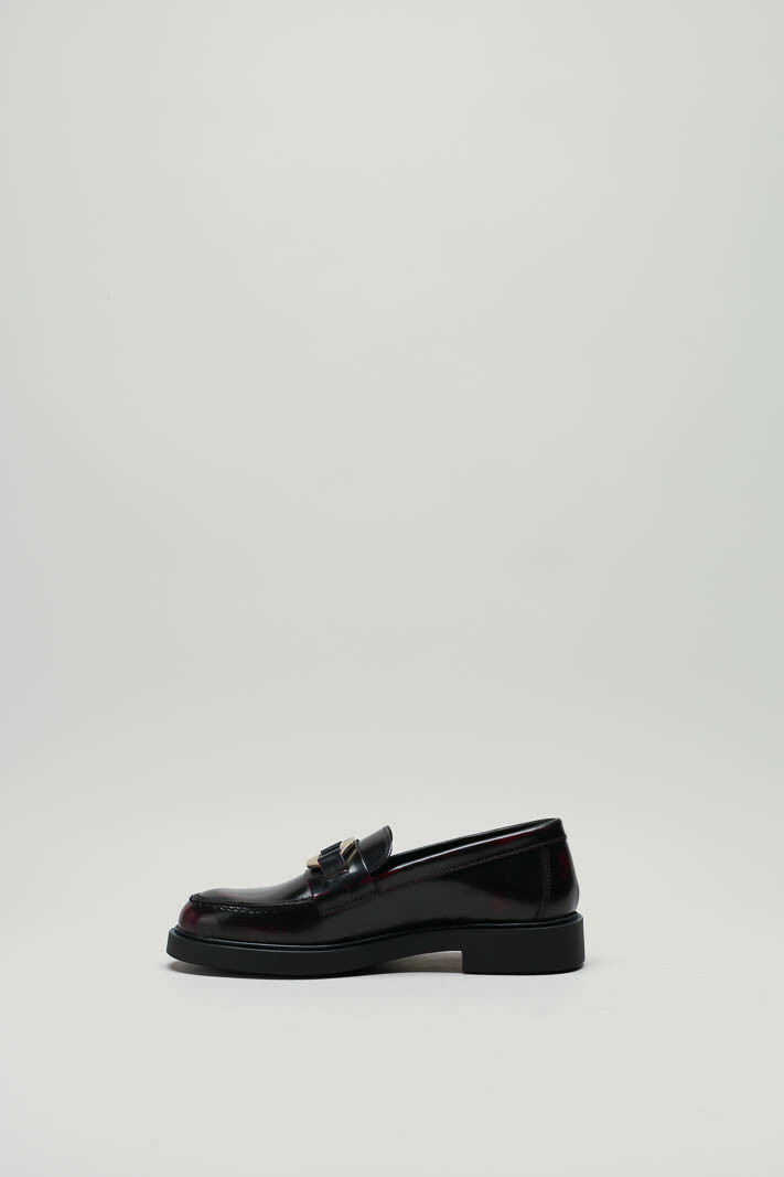 zoom in on Bordeaux Mocassin image Bordeaux Mocassin image