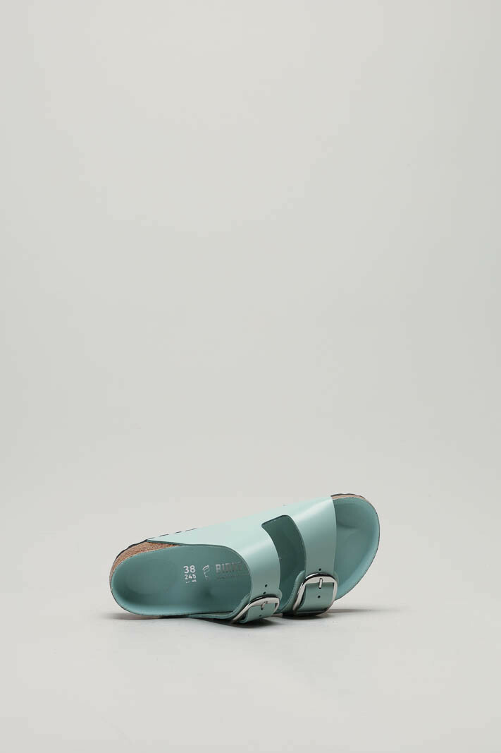 zoom in on Lichtgroen Slipper image Lichtgroen Slipper image