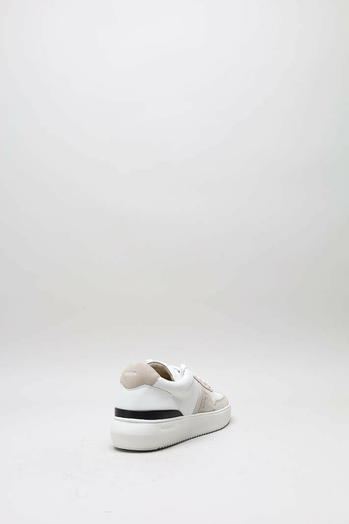 zoom in on Wit Sneaker image Wit Sneaker image