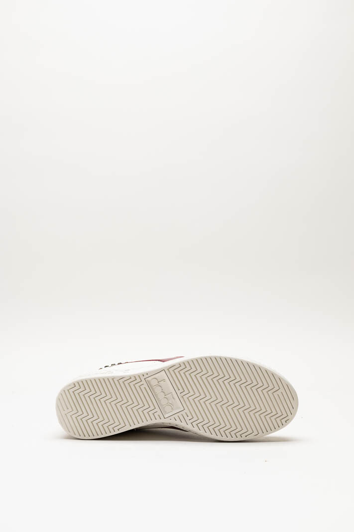 zoom in on Gebroken wit Sneaker image Gebroken wit Sneaker image