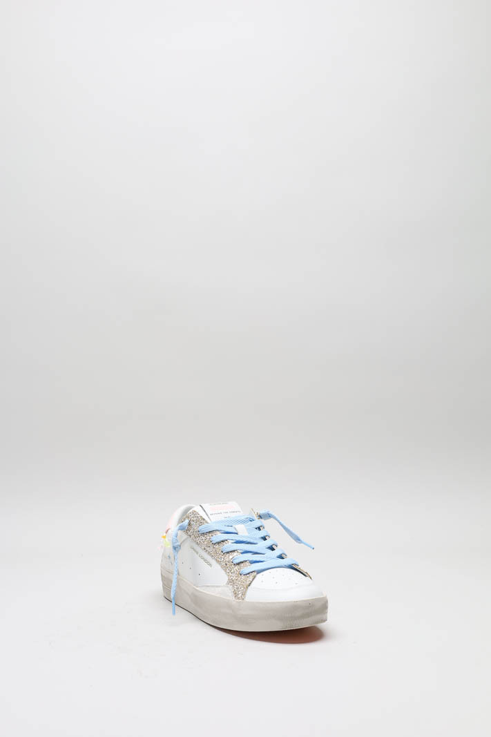 zoom in on Wit Sneaker image Wit Sneaker image