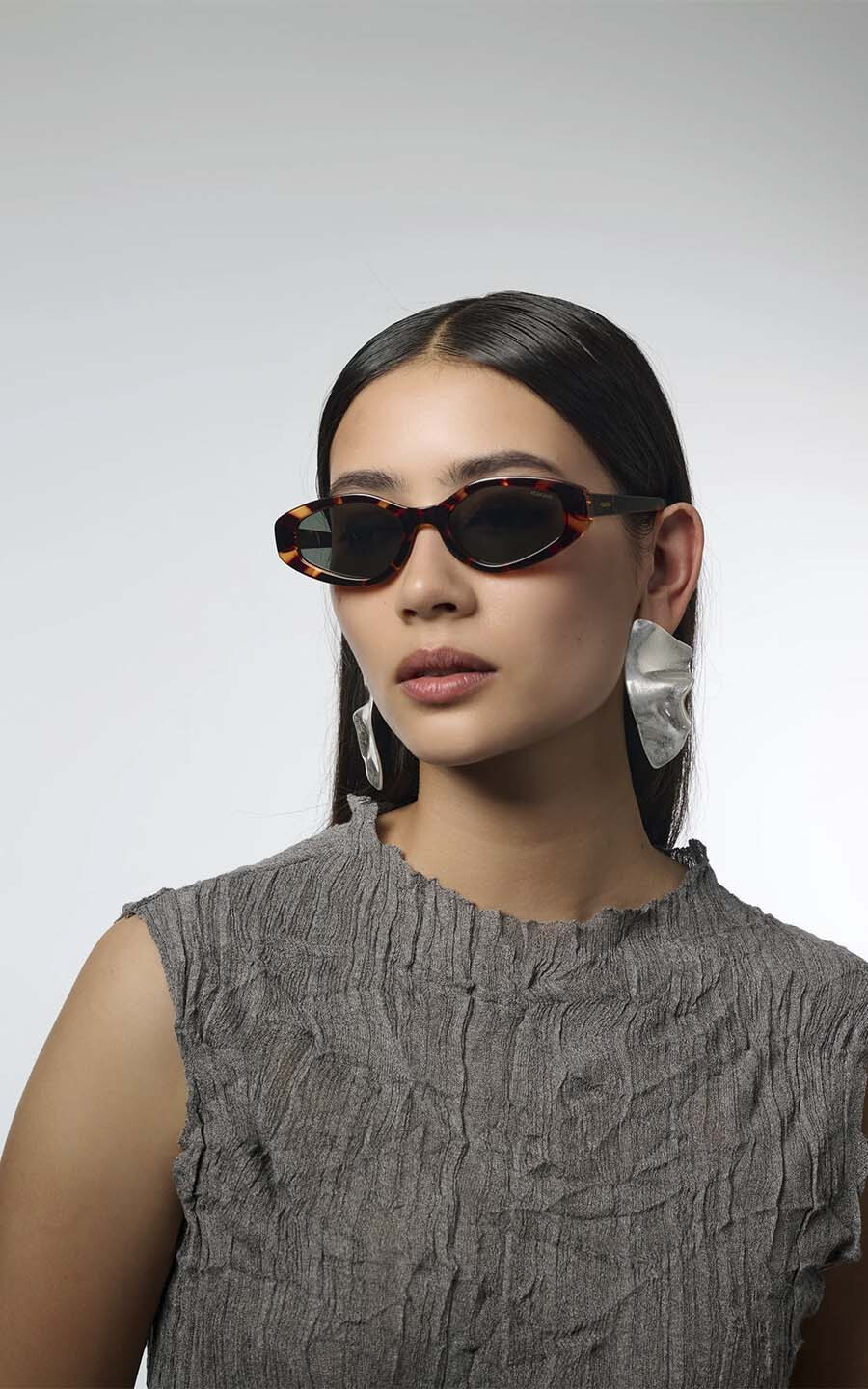 Bruin Zonnebril image