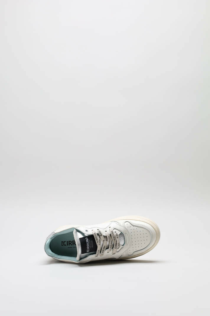 zoom in on Wit Sneaker image Wit Sneaker image