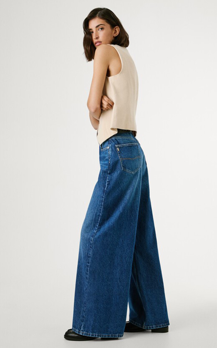 zoom in on Jeans Broek image Jeans Broek image