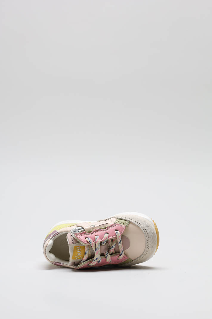 zoom in on Roze Sneaker image Roze Sneaker image