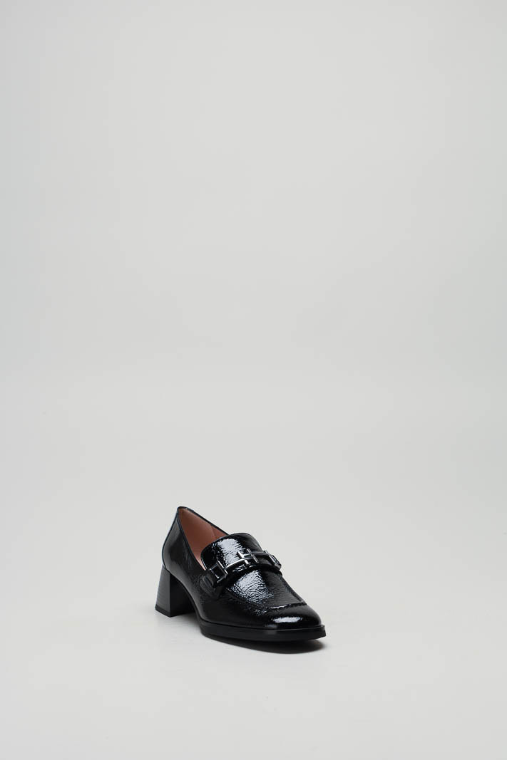 zoom in on Zwart Mocassin hak image Zwart Mocassin hak image