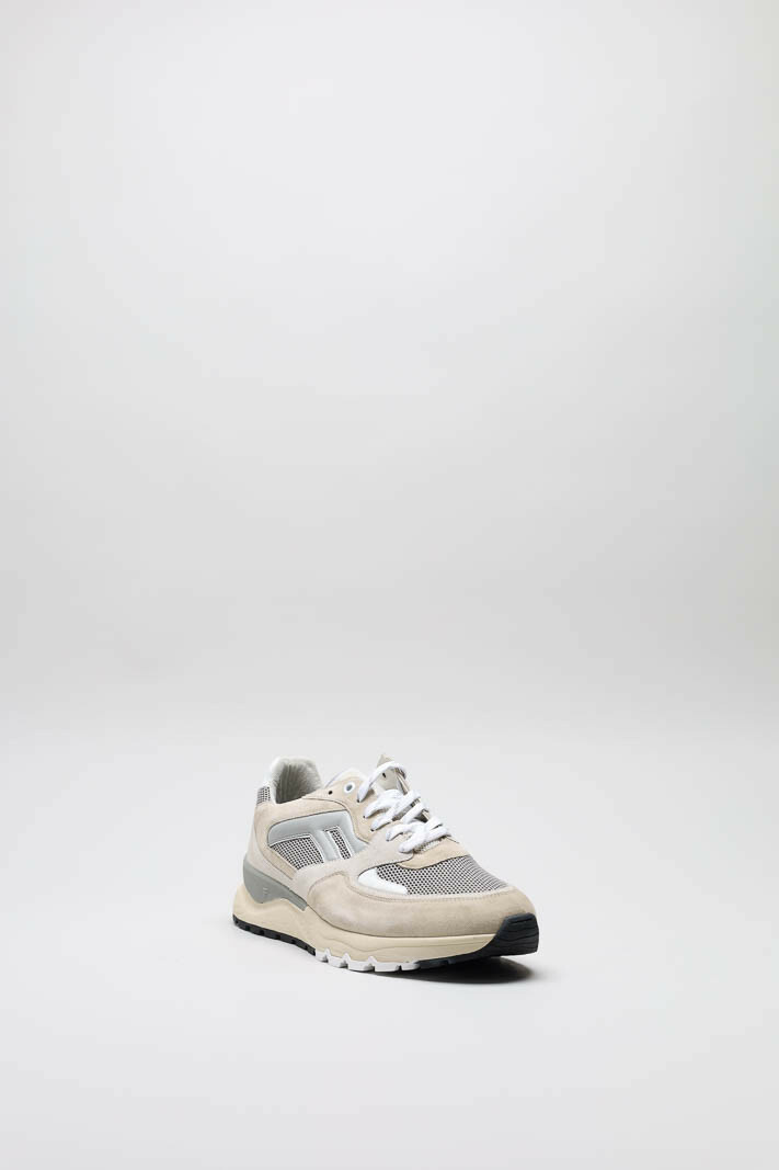 Ecru Sneaker