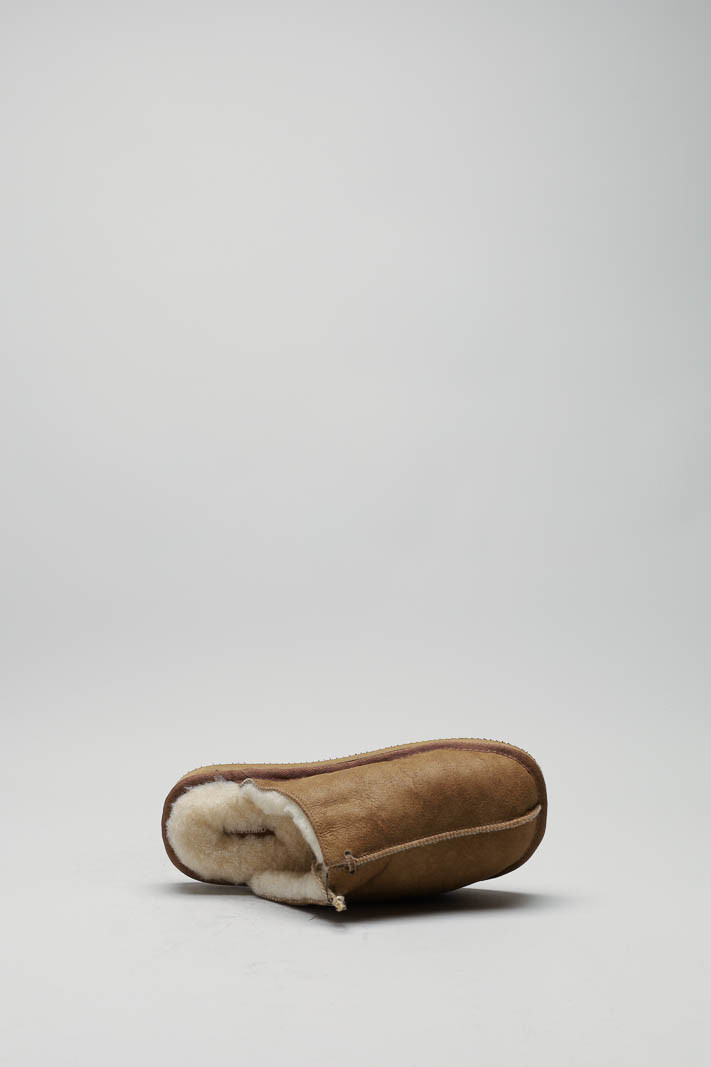 zoom in on Cognac Pantoffel image Cognac Pantoffel image