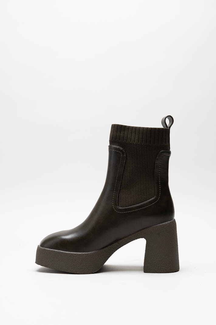 Kaki Enkellaars plat image