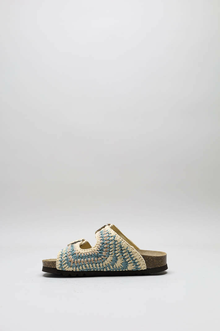 zoom in on Geel Slipper image Geel Slipper image