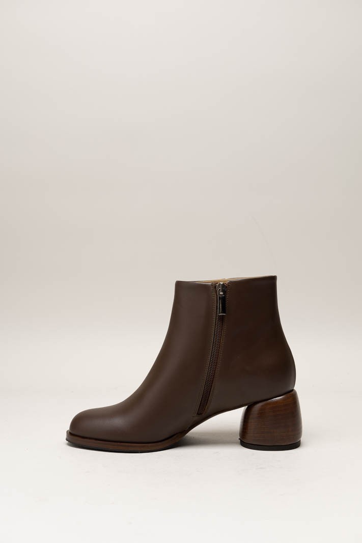 Bruin Enkellaars hak image