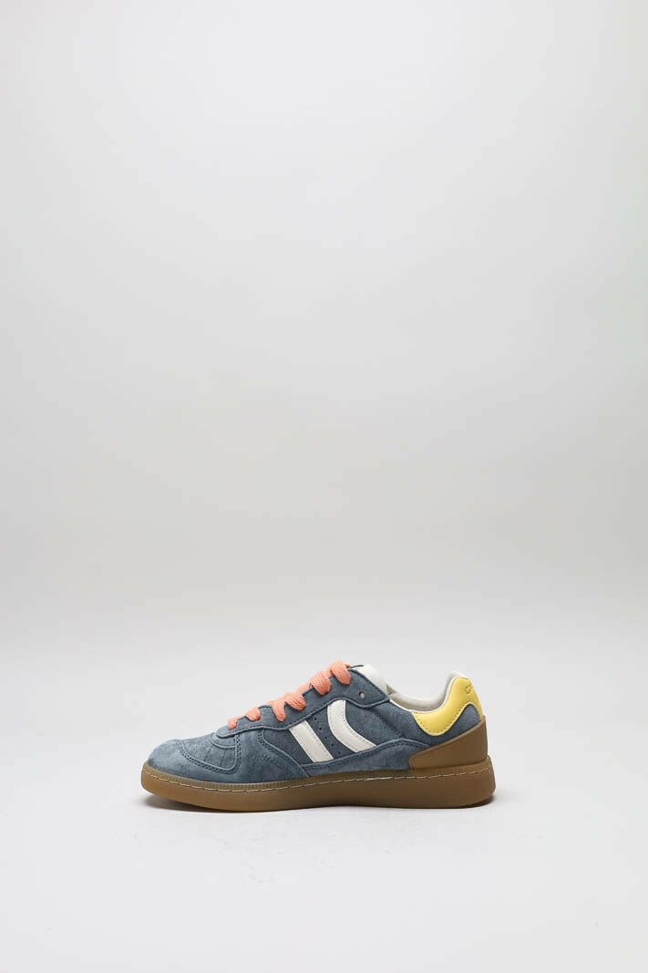 zoom in on Blauw Sneaker image Blauw Sneaker image