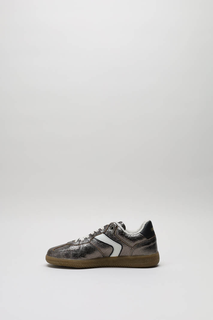 zoom in on Platina Sneaker image Platina Sneaker image