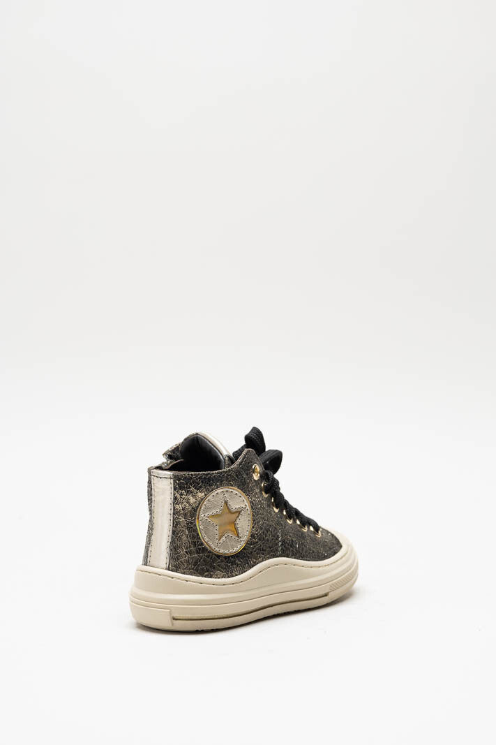 zoom in on Goud Sneaker image Goud Sneaker image