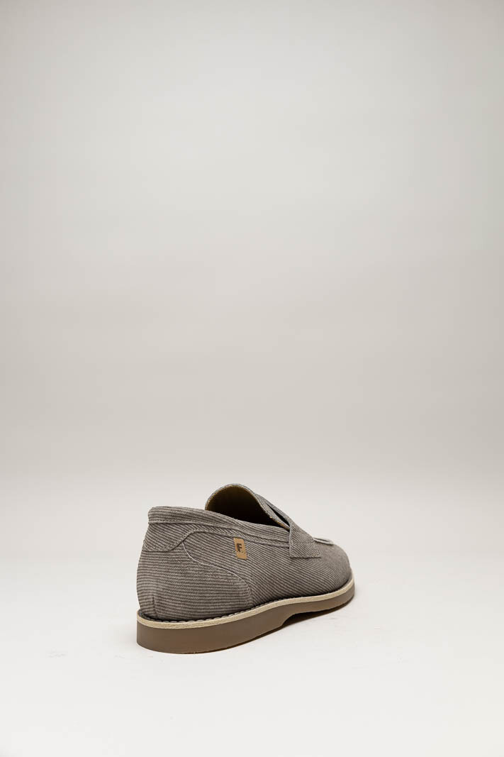 Taupe Mocassin image