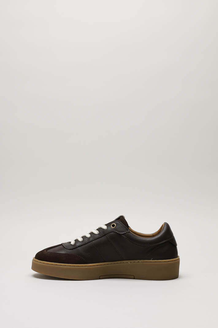 zoom in on Donkerbruin Sneaker image Donkerbruin Sneaker image