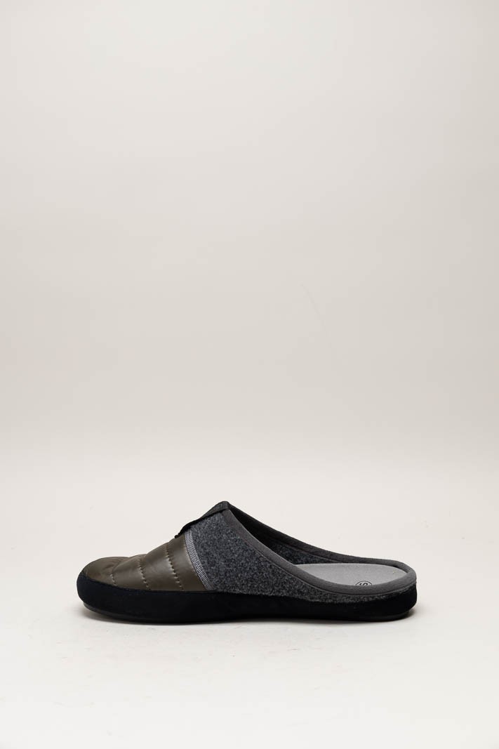 Kaki Pantoffel image
