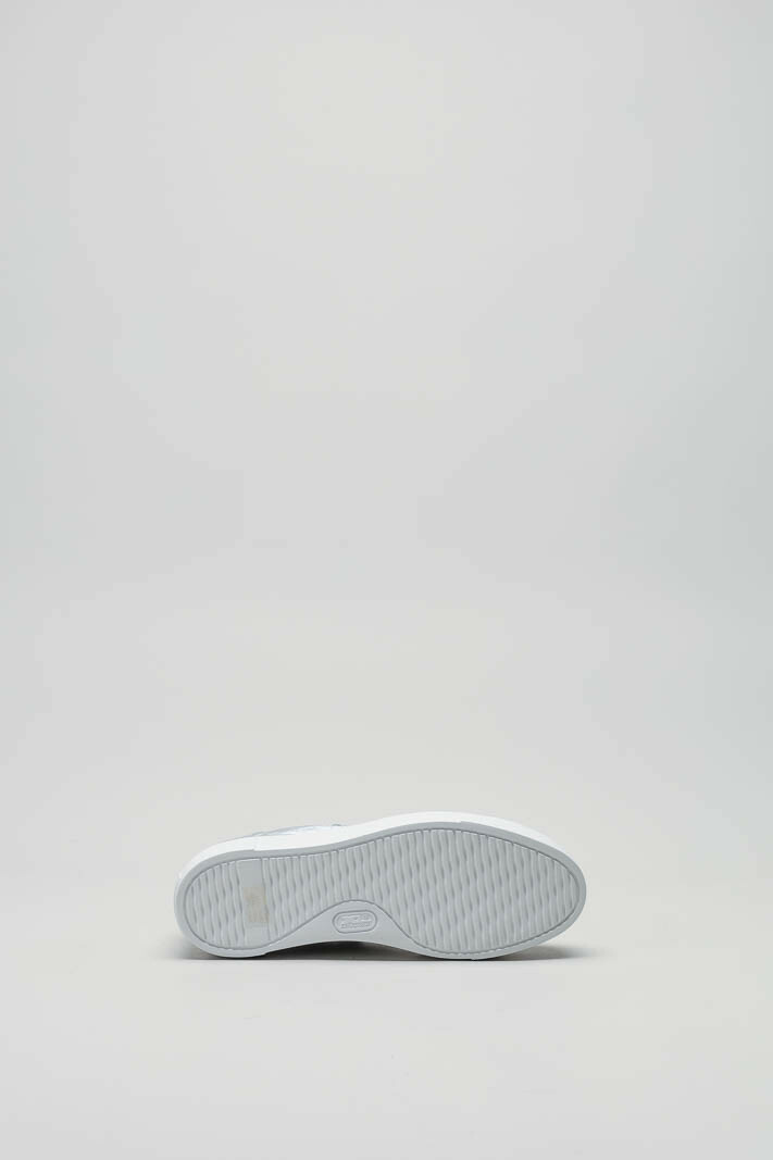 zoom in on Zilver Sneaker image Zilver Sneaker image