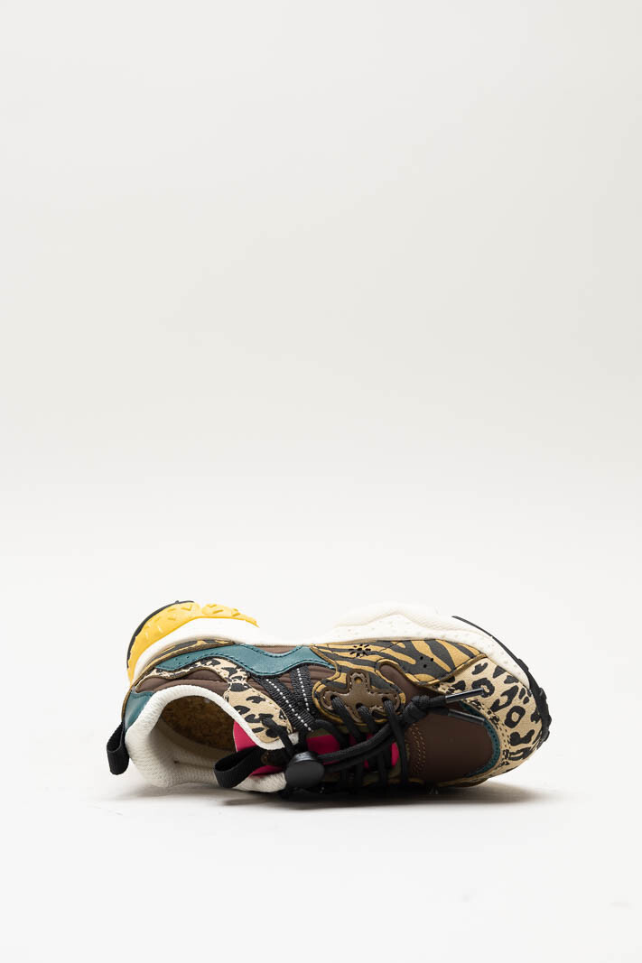 zoom in on Bruin Sneaker image Bruin Sneaker image