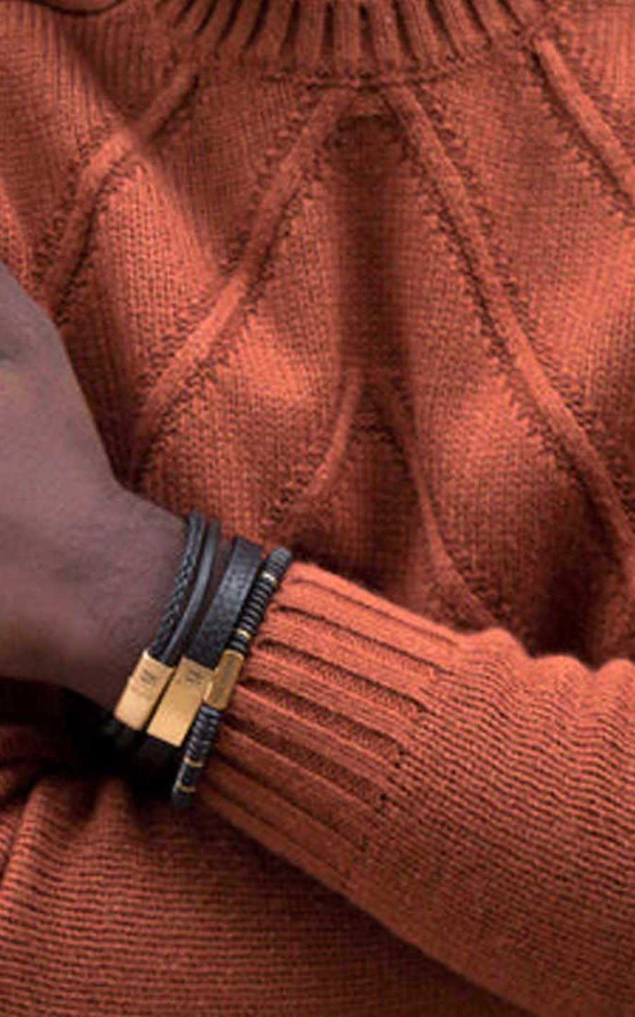 zoom in on Zwart Armband image Zwart Armband image