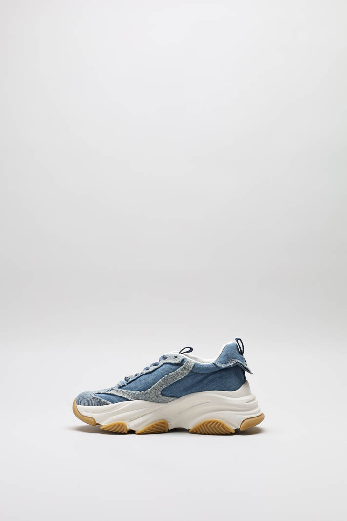 zoom in on Blauw Sneaker image Blauw Sneaker image
