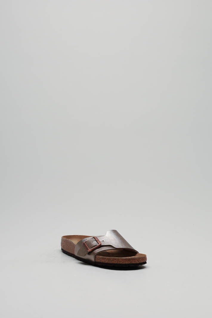 zoom in on Brons Slipper image Brons Slipper image