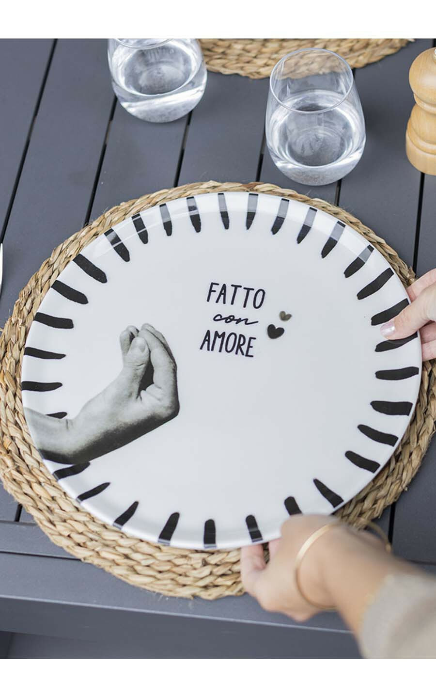 Grijs Servies en glazen