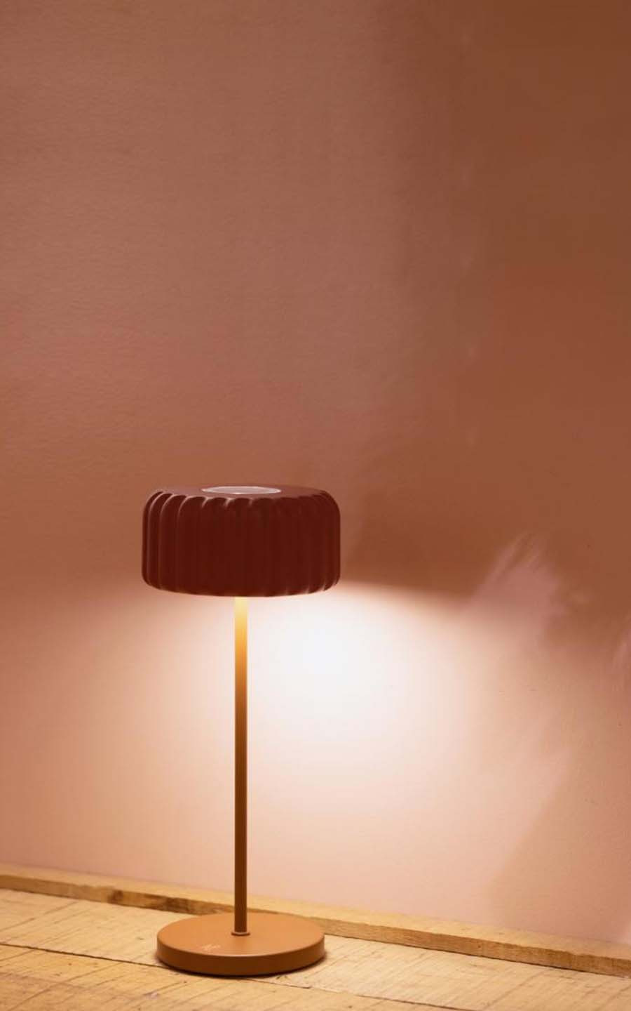 zoom in on Roestbruin Woonaccessoires image Roestbruin Woonaccessoires image