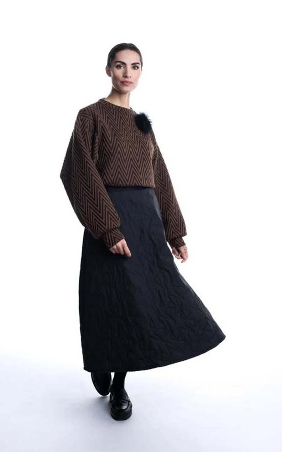 zoom in on Zwart Rok image Zwart Rok image