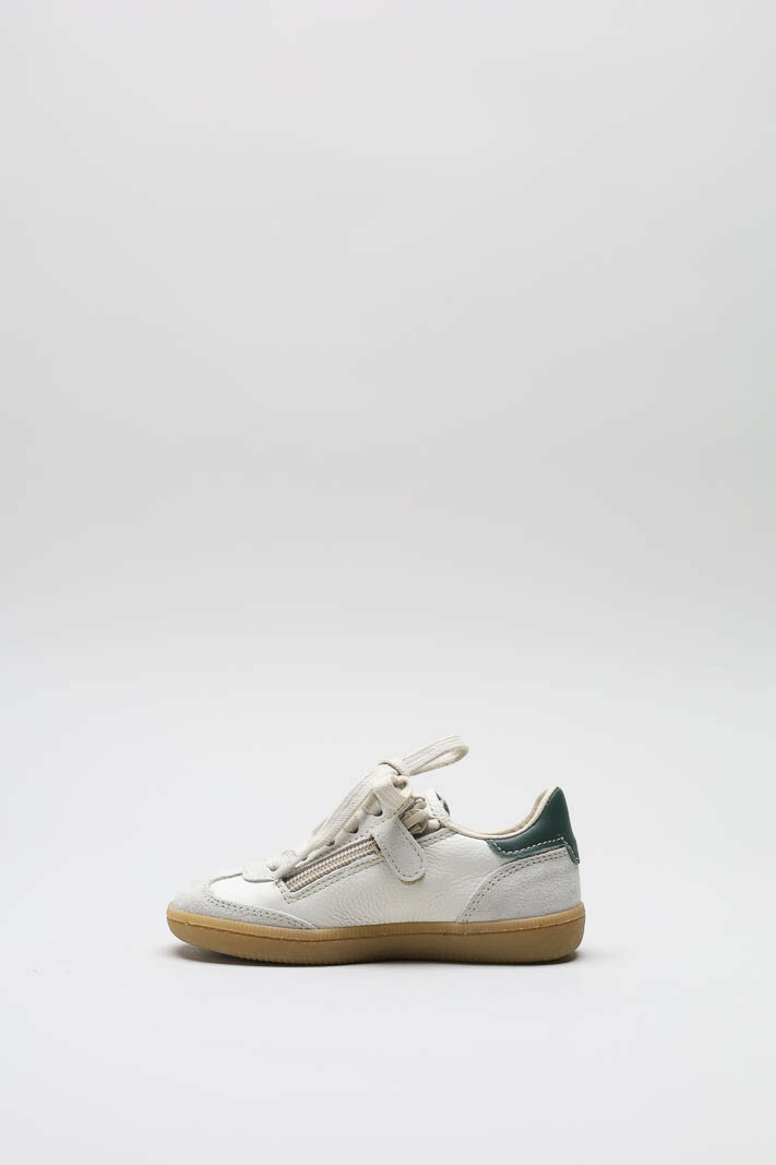 zoom in on Groen Sneaker image Groen Sneaker image