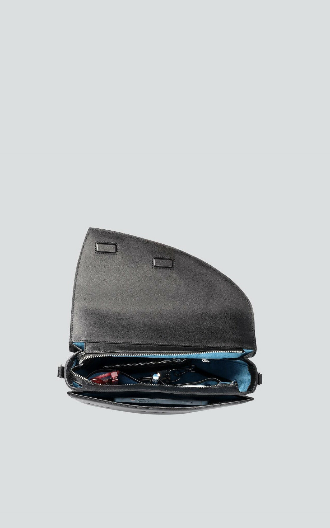 zoom in on Zwart Cross body image Zwart Cross body image