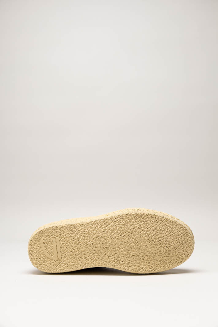 Bordeaux Sneaker image