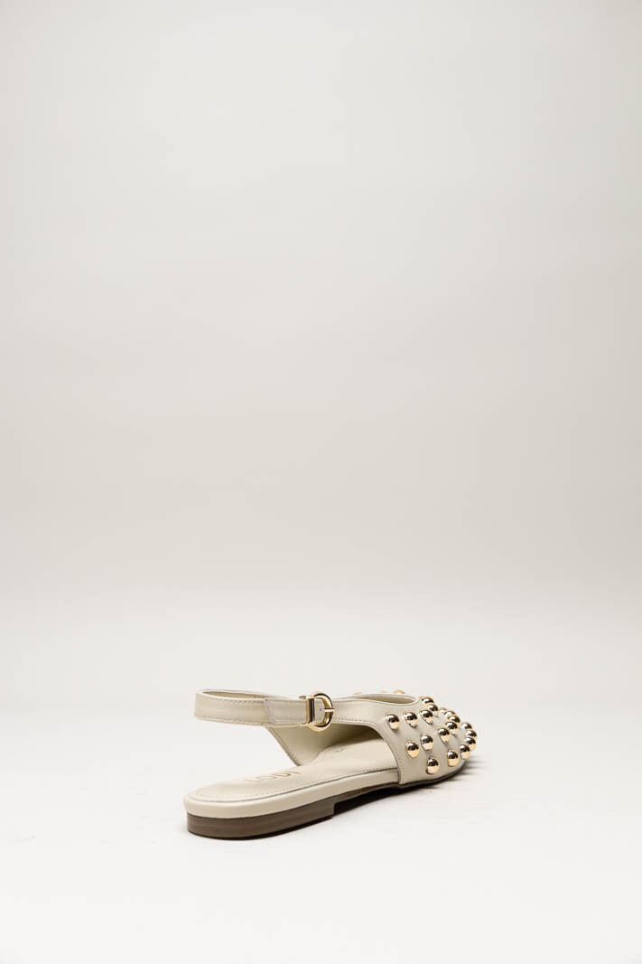 Lichtbeige Ballerina image