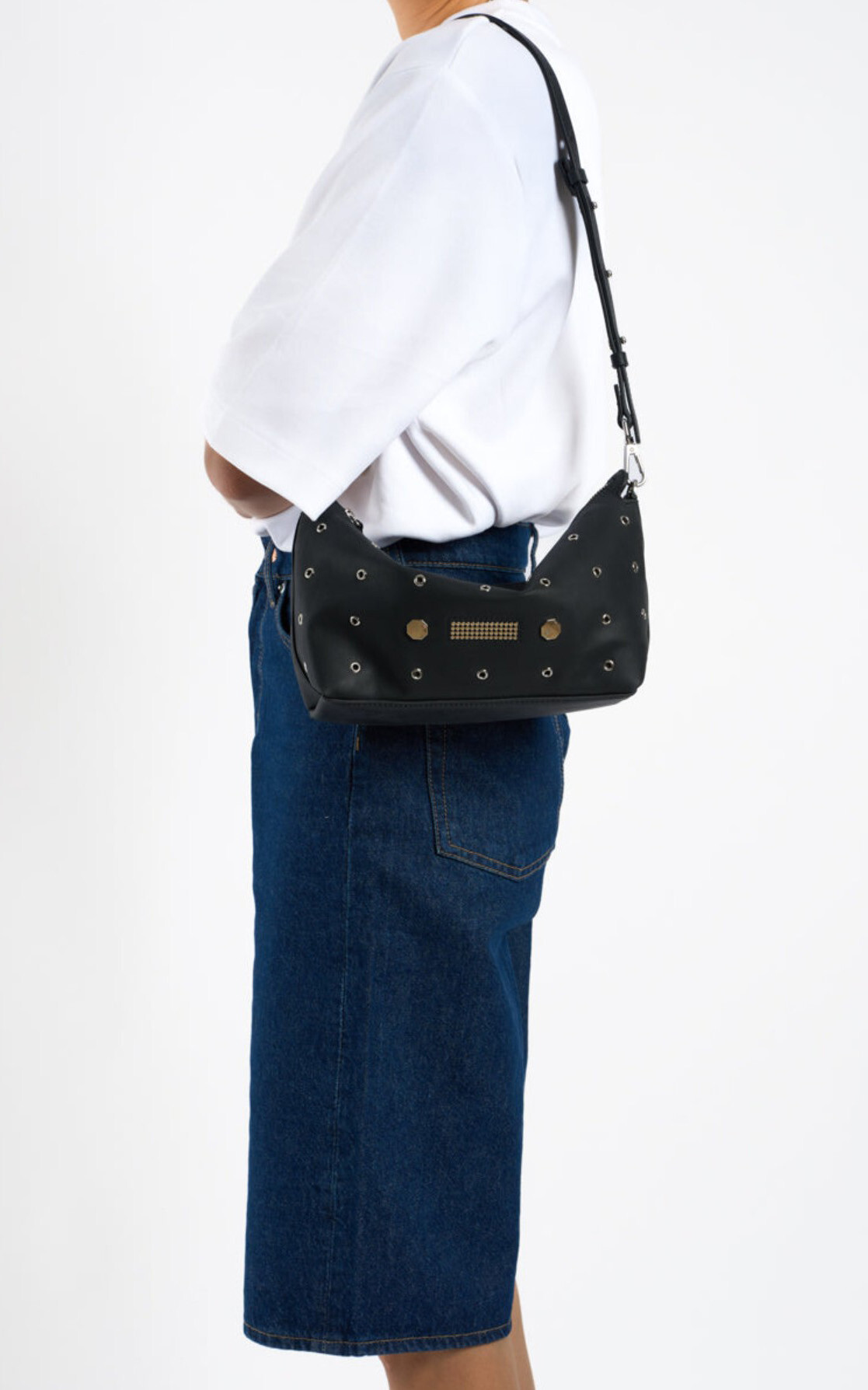 zoom in on Zwart Cross body image Zwart Cross body image