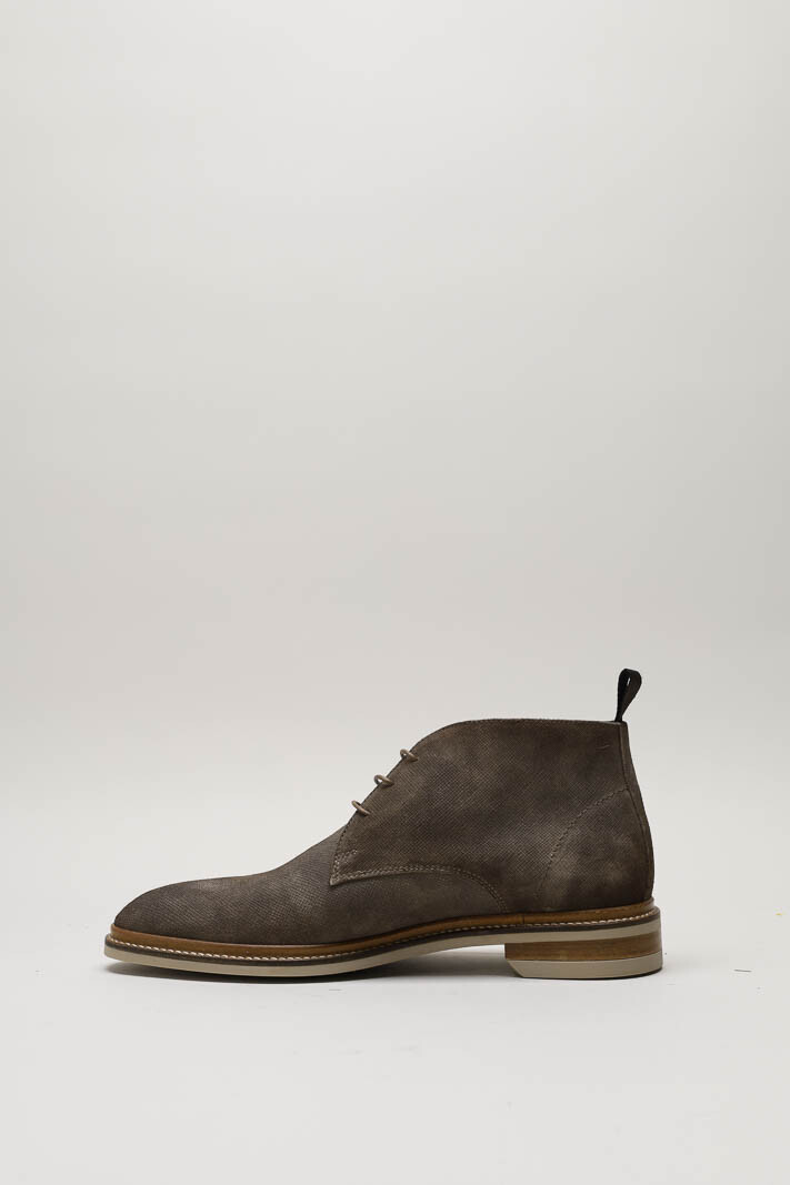 zoom in on Taupe Veterschoen hoog image Taupe Veterschoen hoog image
