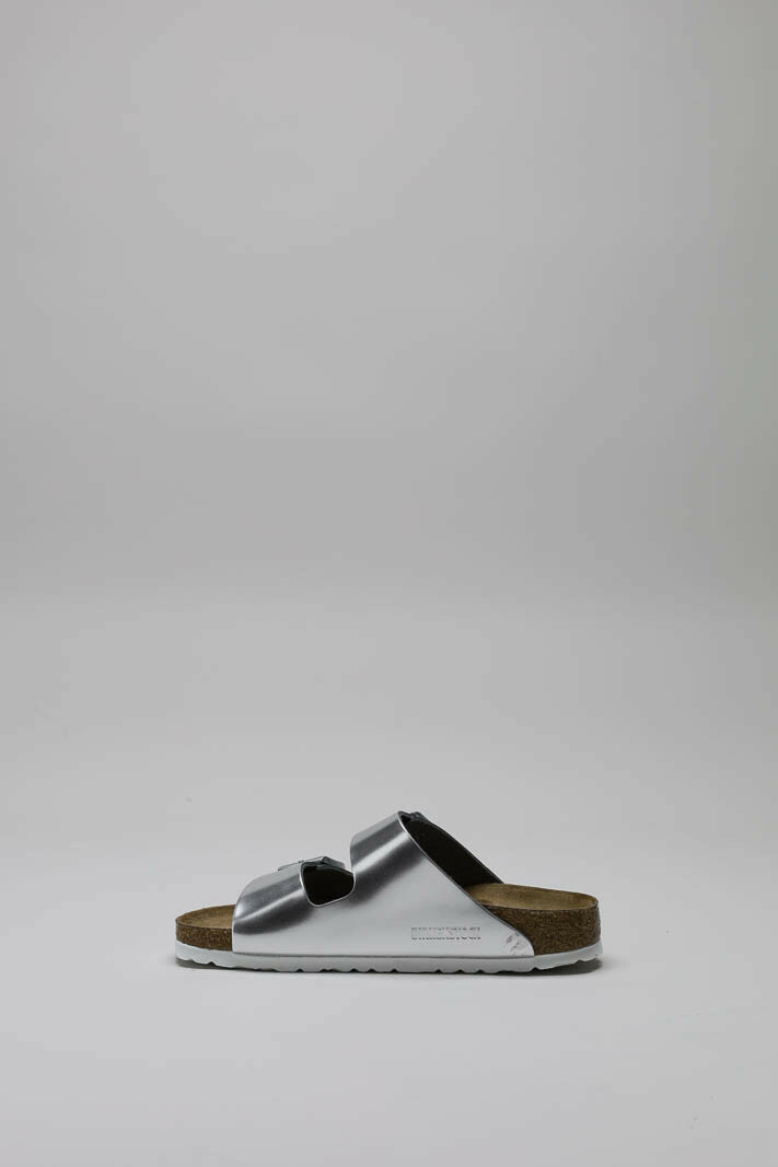 zoom in on Zilver Slipper image Zilver Slipper image