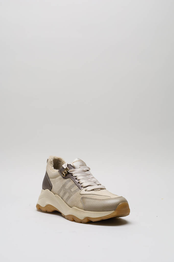 Beige Sneaker