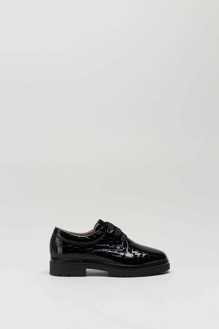 zoom in on Zwart Veterschoen image Zwart Veterschoen image