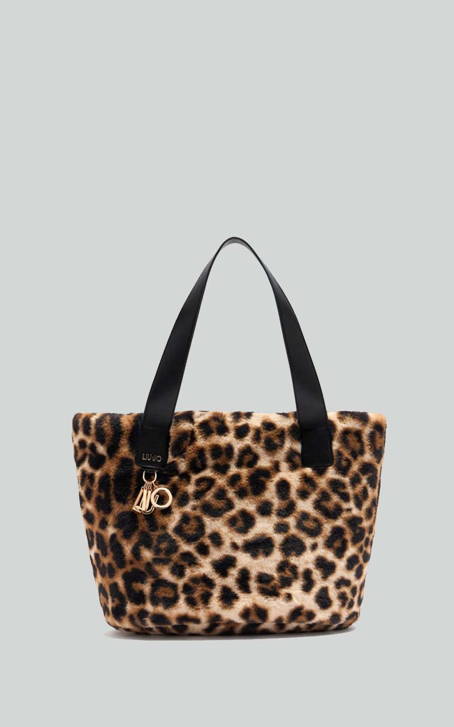 Bruin Cross body