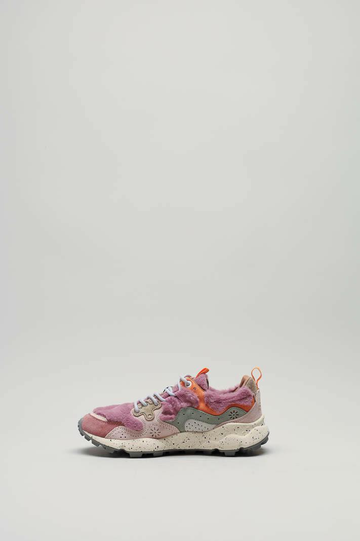 zoom in on Roze Sneaker image Roze Sneaker image