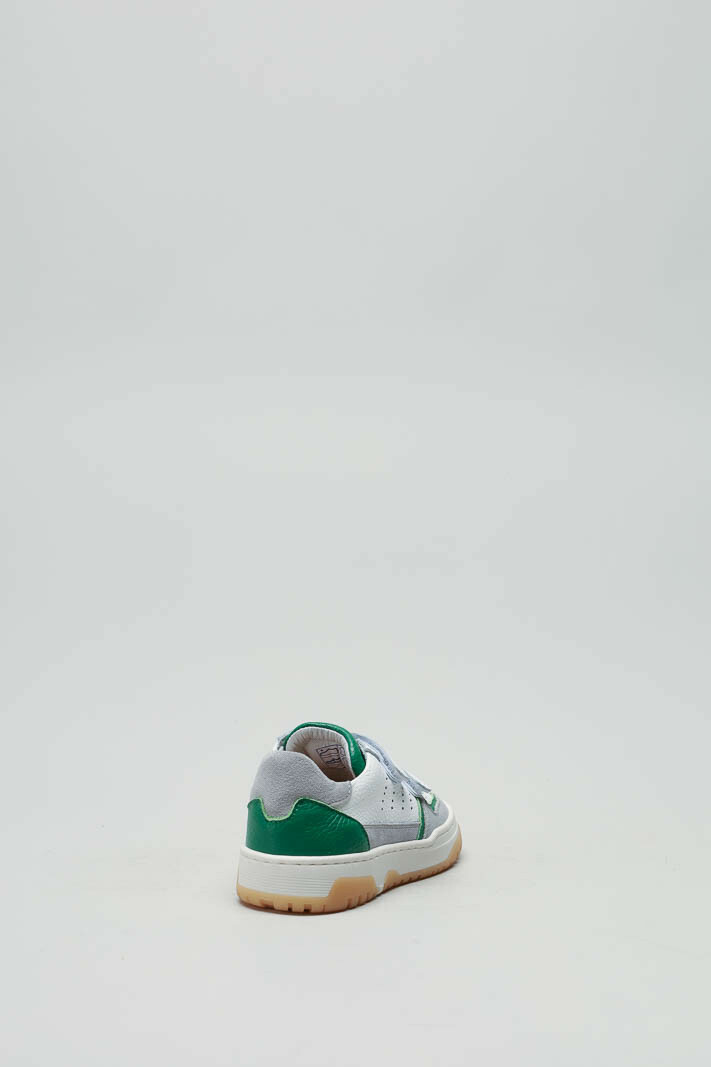 zoom in on Wit Velcro schoen image Wit Velcro schoen image